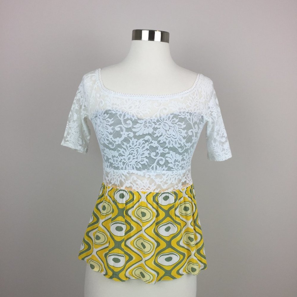 NWT Nena Chic Lace Top One Size (Fits like XS/S) - Picture 9 of 9